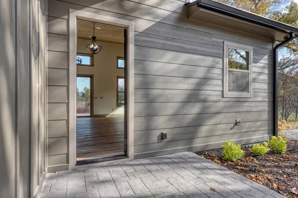 $589,000 | 76 Murray Hill Terrace, Hayesville, NC 28904