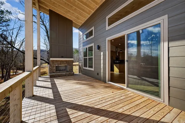 $589,000 | 76 Murray Hill Terrace, Hayesville, NC 28904