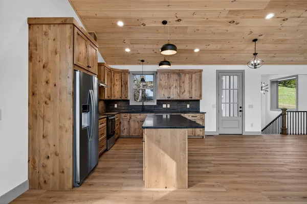 $589,000 | 76 Murray Hill Terrace, Hayesville, NC 28904