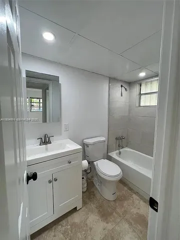 $2,750 | 1478 Northwest 1st Street, Unit 101, Miami, FL 33125