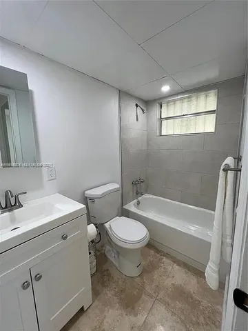 $2,750 | 1478 Northwest 1st Street, Unit 101, Miami, FL 33125