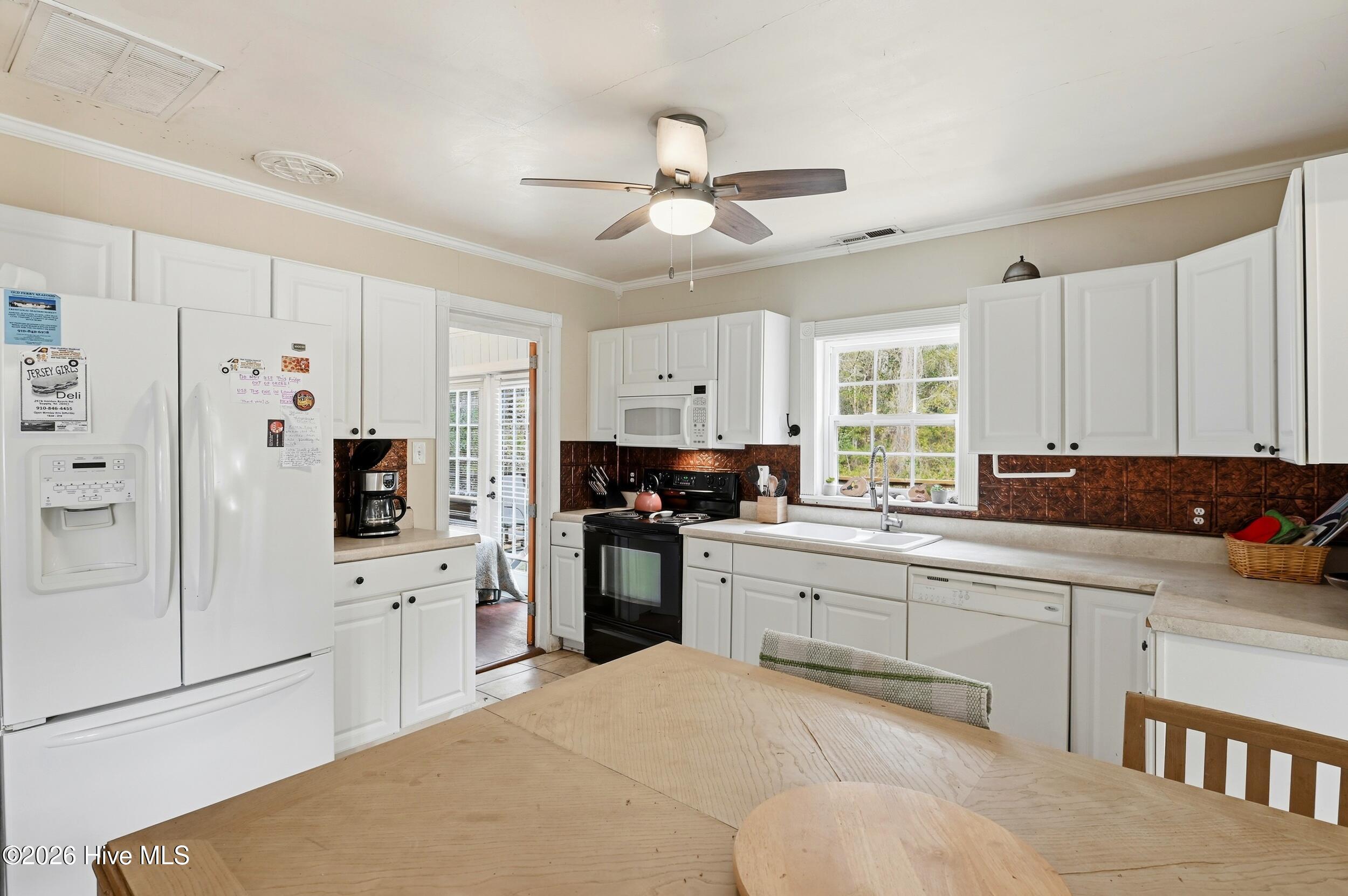 2072 Boones Neck Road Southwest Supply, NC 28462 - Photo 3 of 44 15_2072_boones_neck_rd_sw_supply (28)