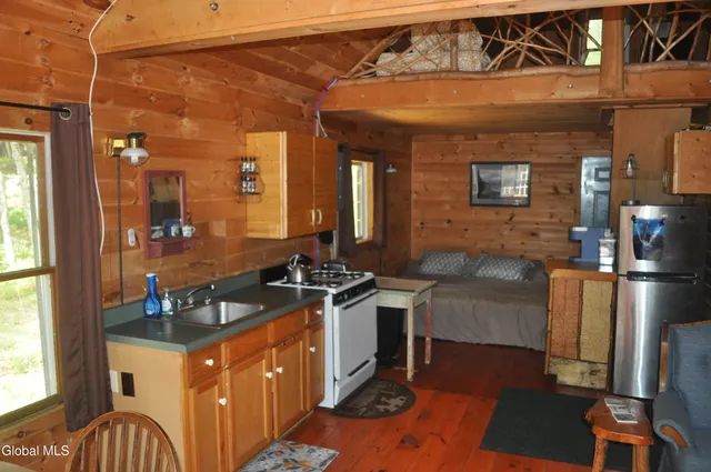 $214,900 | 118 Federal Flats Road, Minerva, NY 12857