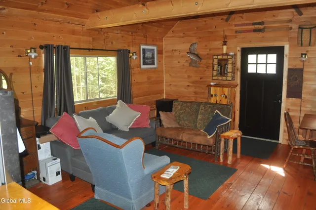 $214,900 | 118 Federal Flats Road, Minerva, NY 12857