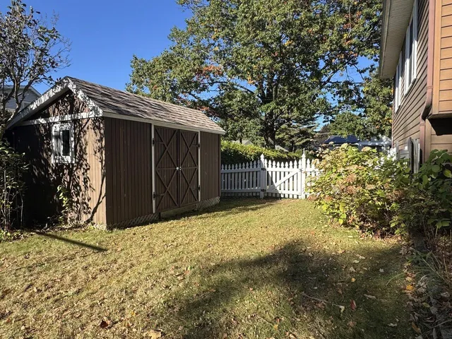 $469,000 | 112 Abnaki Avenue, Essex Junction, VT 05452