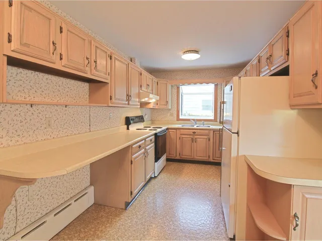 $469,000 | 112 Abnaki Avenue, Essex Junction, VT 05452