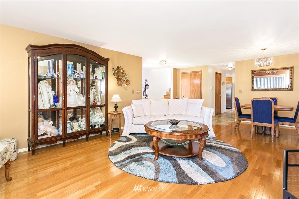1720 Rockefeller Avenue Everett, WA 98201 - Photo 4 of 21