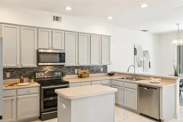 $750,000 | 2205 Wintermere Pointe Drive, Winter Garden, FL 34787