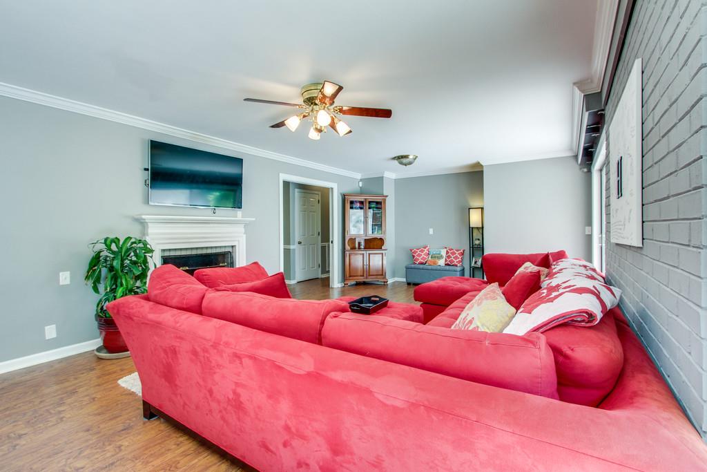 312 Lee Road Dickson, TN 37055 - Photo 5 of 29 Gallery Image 5