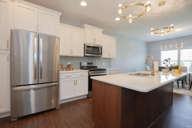 $615,000 | 3512 Udhe Court, Newburgh, IN 47630