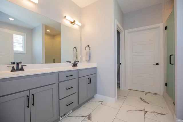 $615,000 | 3512 Udhe Court, Newburgh, IN 47630