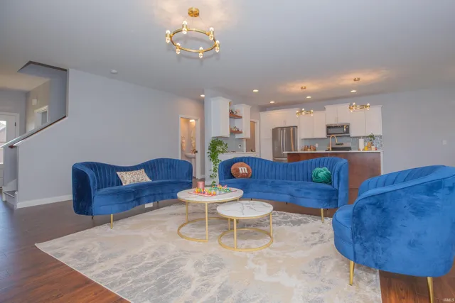 $615,000 | 3512 Udhe Court, Newburgh, IN 47630