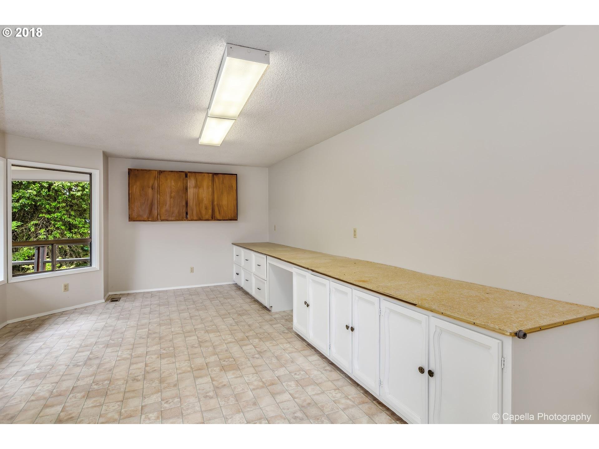 22730 Southwest Chapman Road Sherwood, OR 97140 - Photo 11 of 32 Mud Room