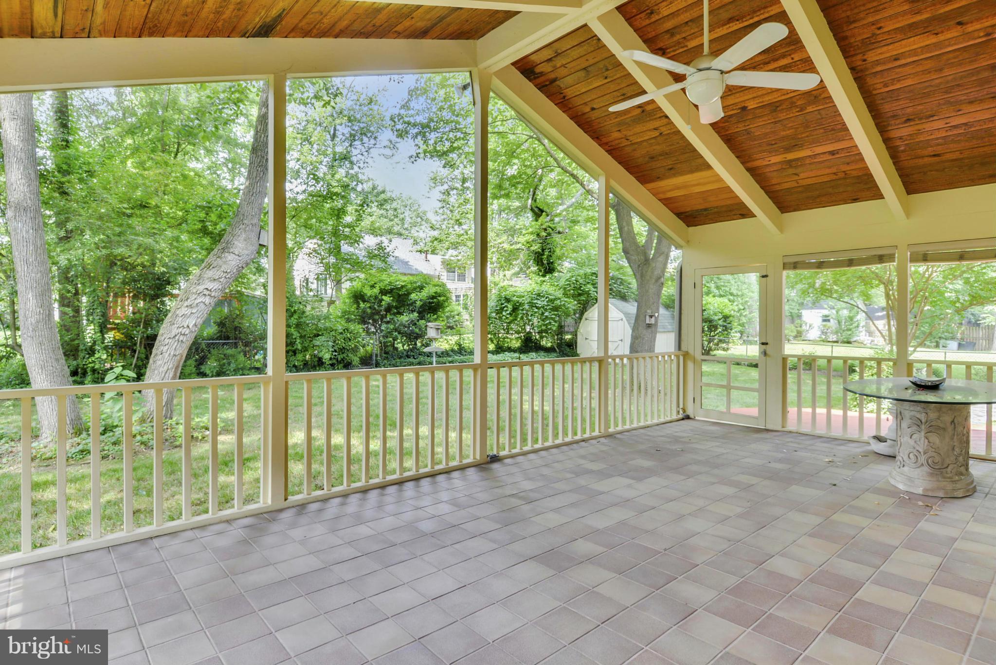 1705 Old Stage Road Alexandria, VA 22308 - Photo 7 of 23 a view of a backyard with garden