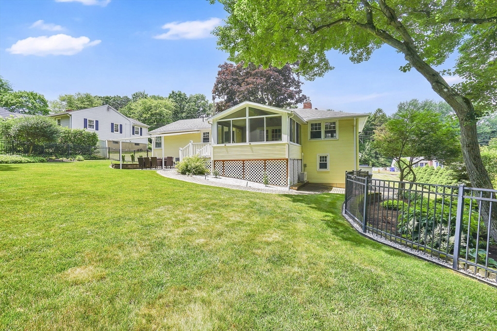 125 East Allen Ridge Road Springfield, MA 01118 - Photo 39 of 42