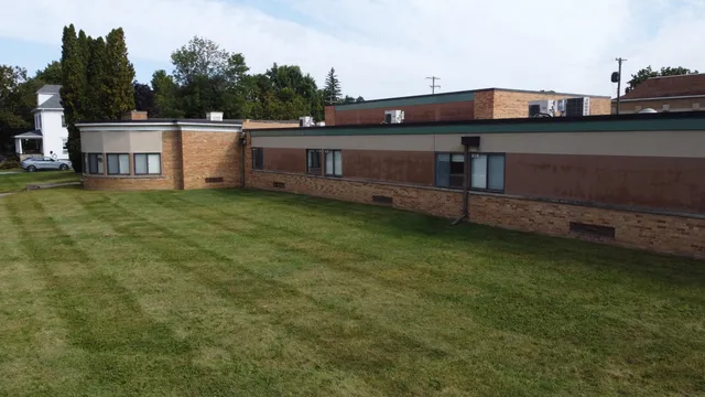 $450,000 | 410 City Road, Manchester, MI 48158