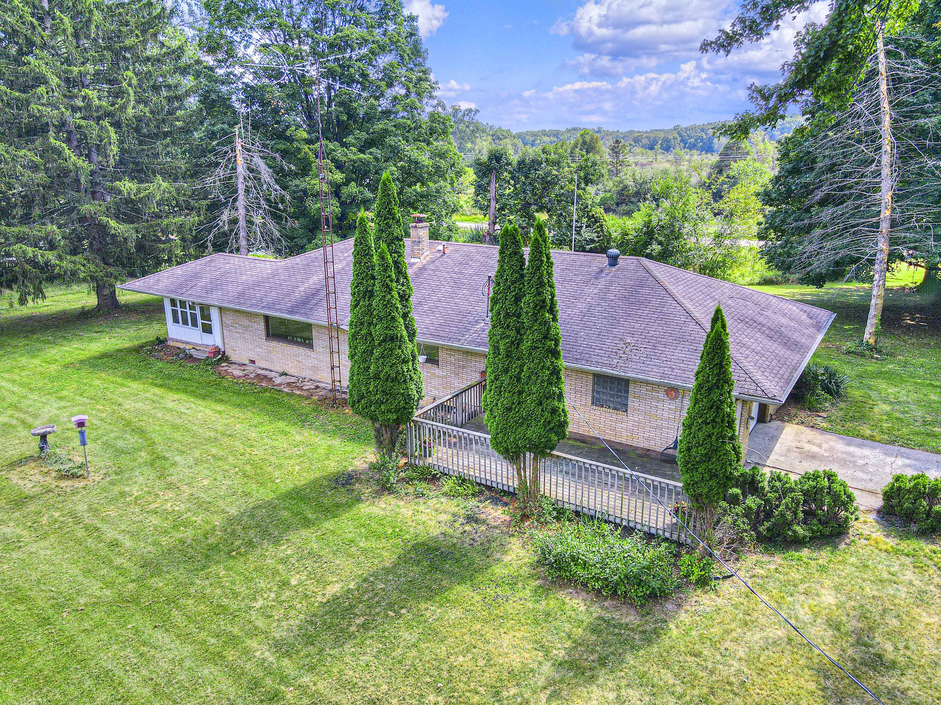 2460 West Kimmel Road Jackson, MI 49201 - Photo 3 of 22 2460 W Kimmel Rd 11