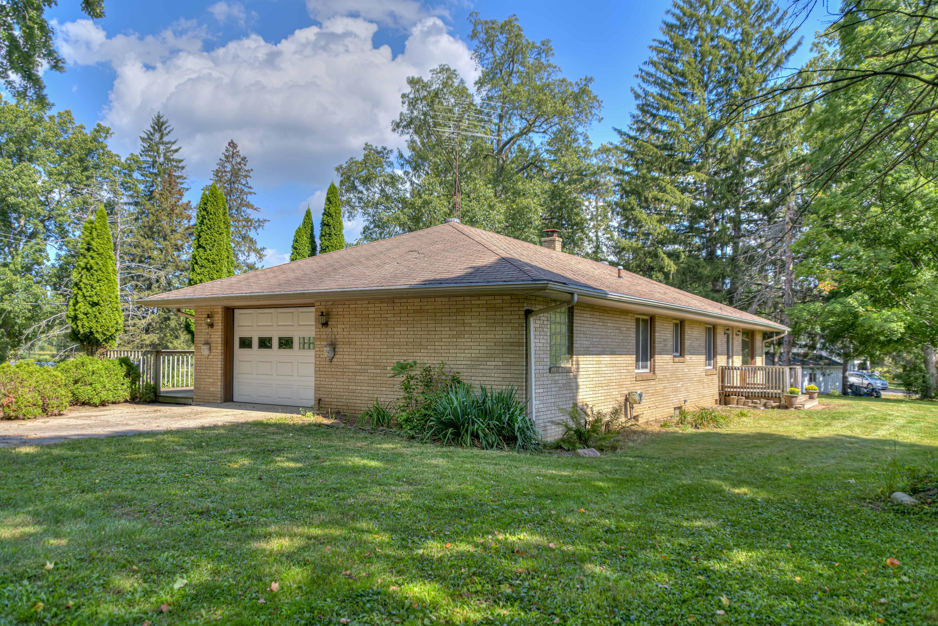 2460 West Kimmel Road Jackson, MI 49201 - Photo 8 of 22 2460 W Kimmel Rd 27