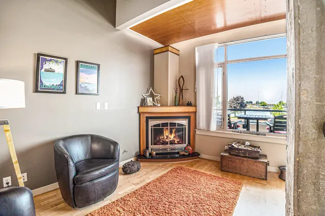 $729,900 | 105 West Danaher Street, Unit 201, Ludington, MI 49431