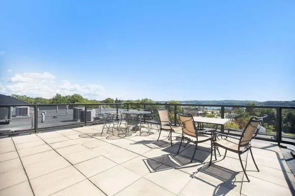 $649,000 | 105 West Danaher Street, Unit 201, Ludington, MI 49431