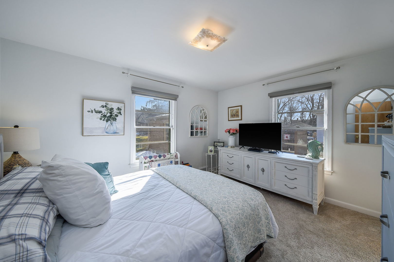 1031 North Spring Street Elgin, IL 60120 - Photo 13 of 28