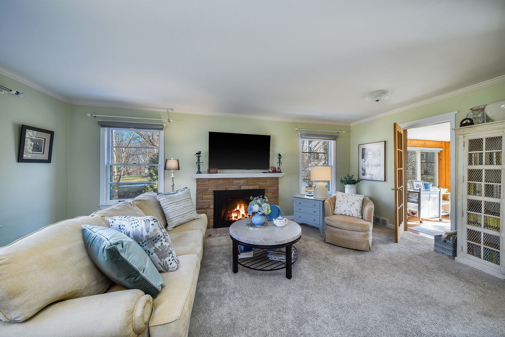 1031 North Spring Street Elgin, IL 60120 - Photo 7 of 28
