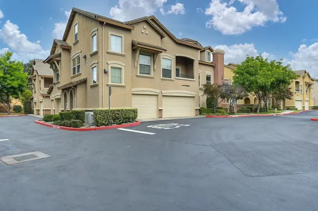 a view of outdoor space yard and patio