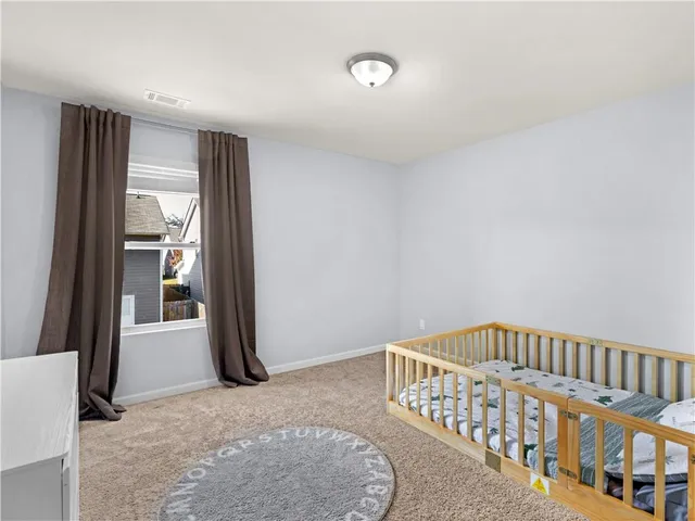 a view of livingroom with furniture