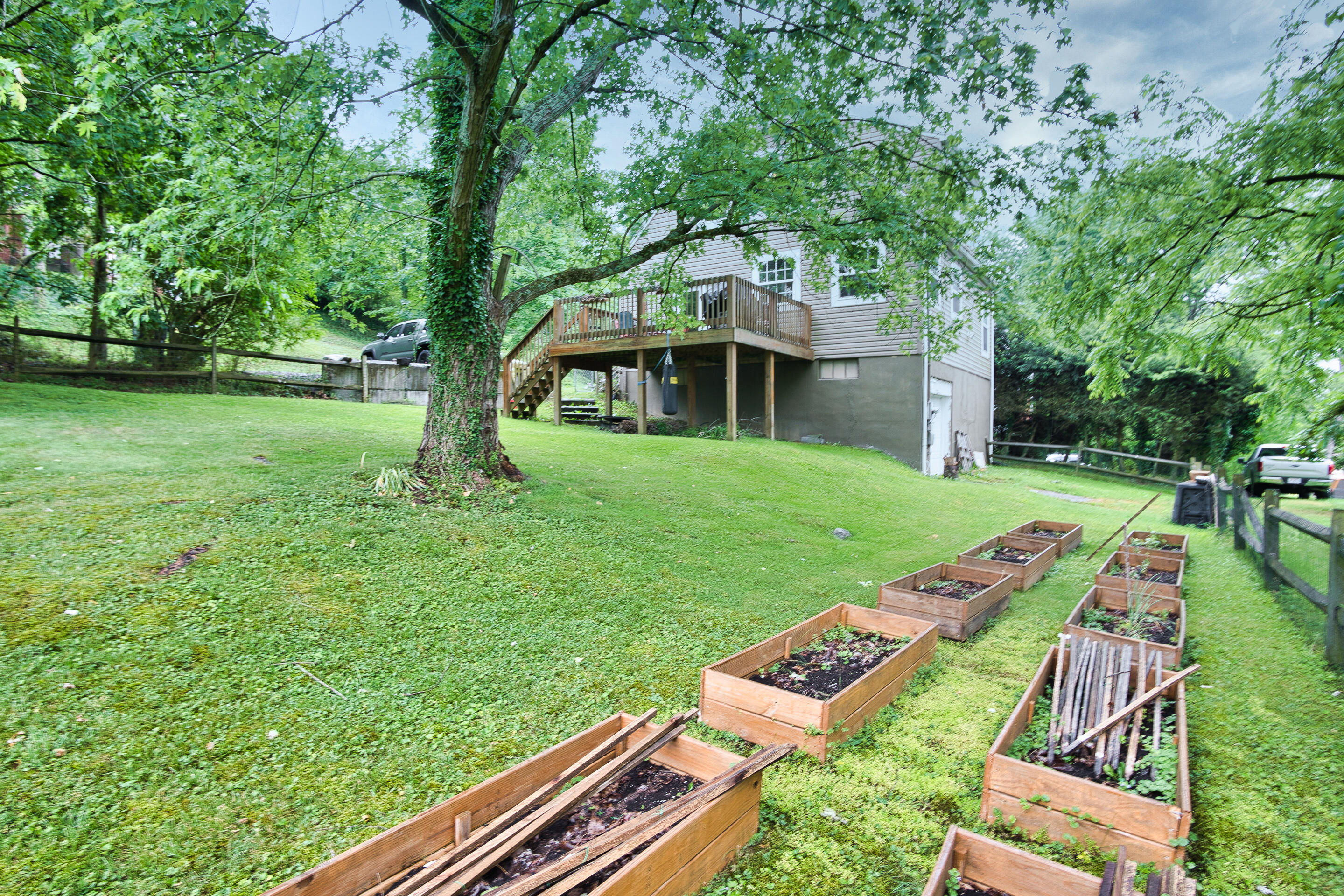 1709 Clifton Road Bristol, TN 37620 - Photo 38 of 42 exterior-12