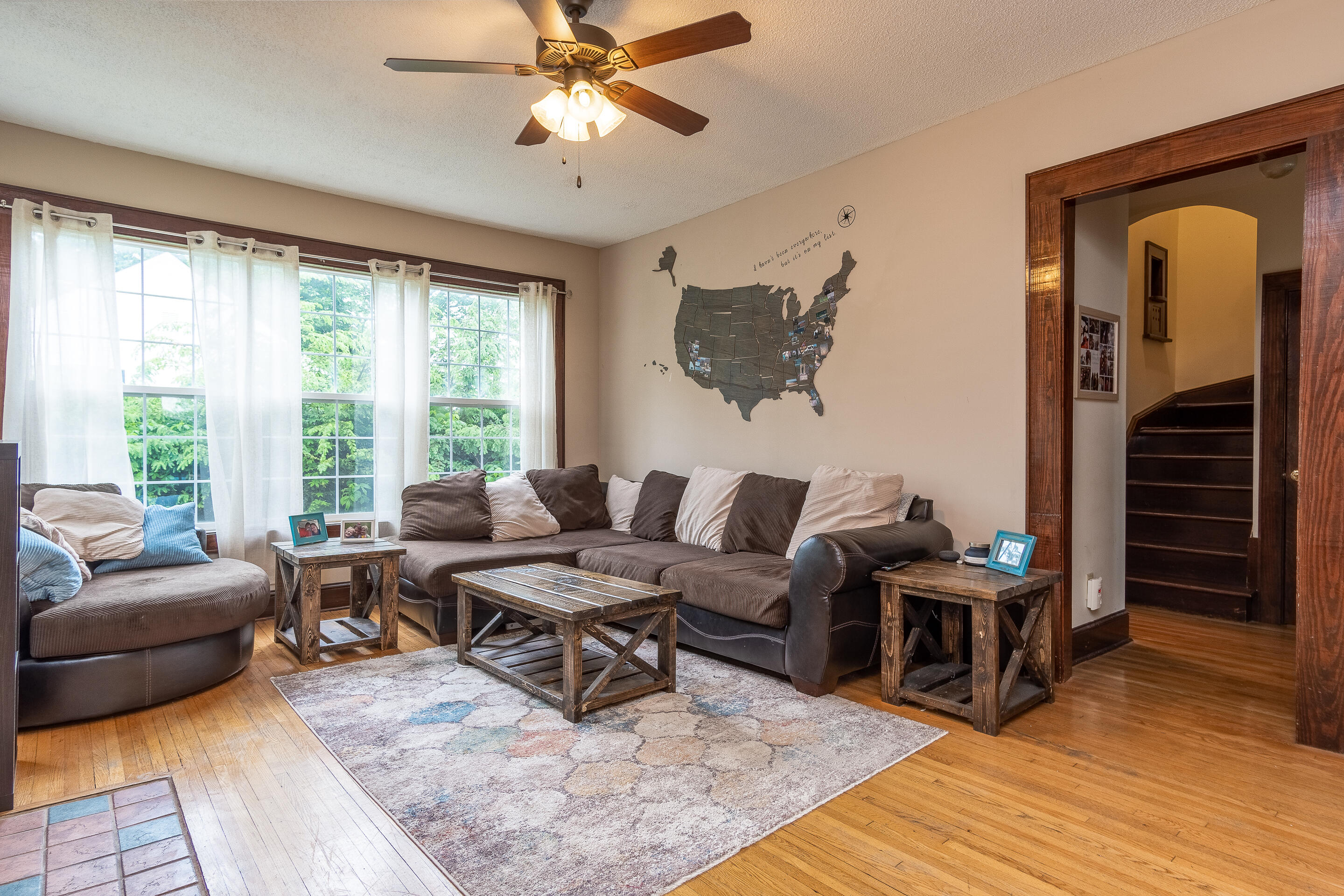 1709 Clifton Road Bristol, TN 37620 - Photo 7 of 42 interior-2