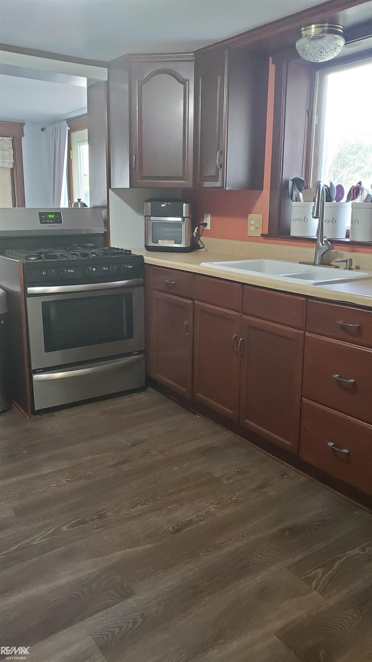 4450 Wall Road Port Huron, MI 48060 - Photo 10 of 45