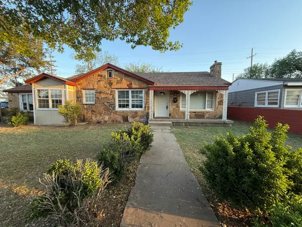 $215,000 | 3601 33rd Street, Lubbock, TX 79410