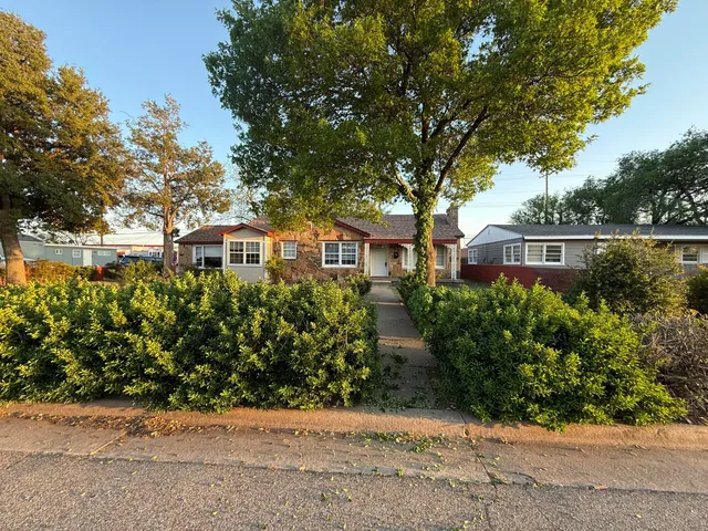 $215,000 | 3601 33rd Street, Lubbock, TX 79410