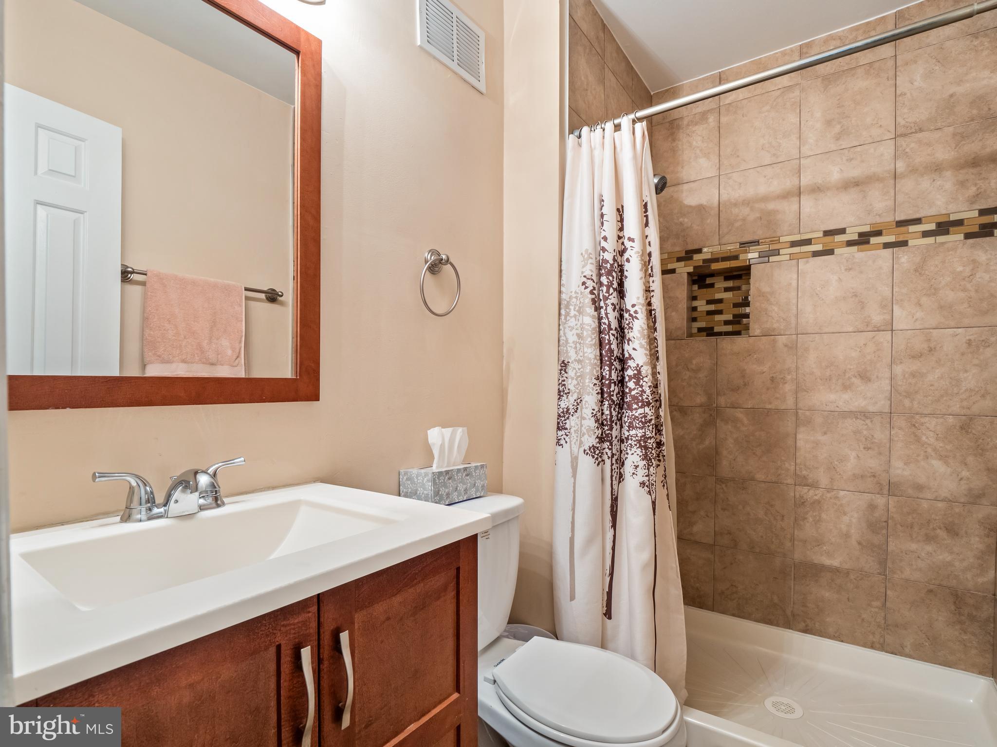 5706 Ridge View Drive Alexandria, VA 22310 - Photo 11 of 26 Gallery Image 11