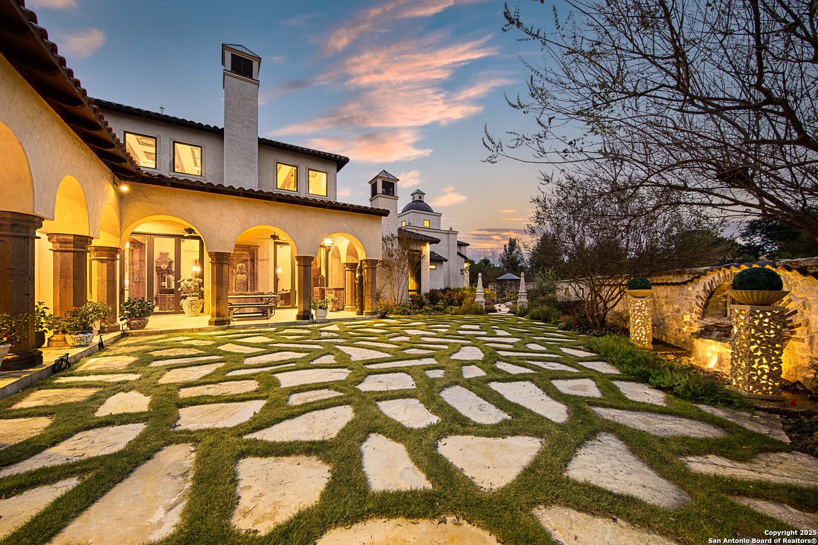 640 Terrell Road Terrell Hills, TX 78209 - Photo 2 of 34 a view of a street with houses