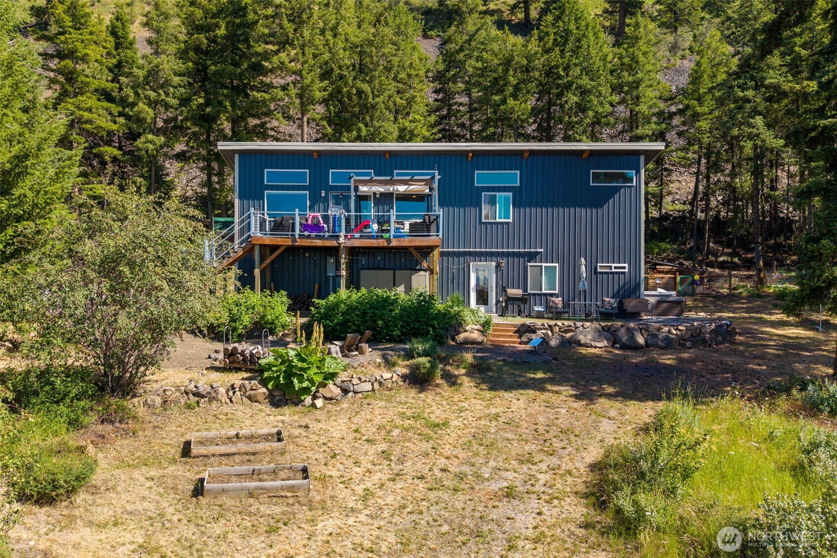 5579 Big Springs Ranch Road Wenatchee, WA 98801 - Photo 2 of 40