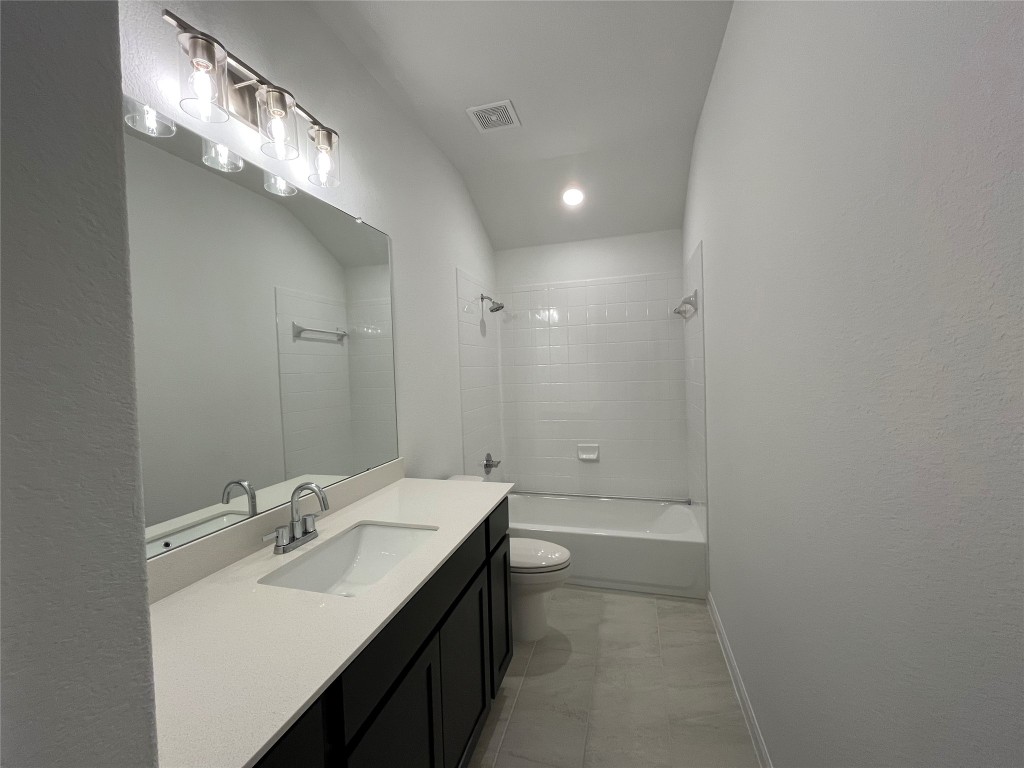 8506 Wellspring Loop Round Rock, TX 78665 - Photo 19 of 33 Upstairs full bathroom