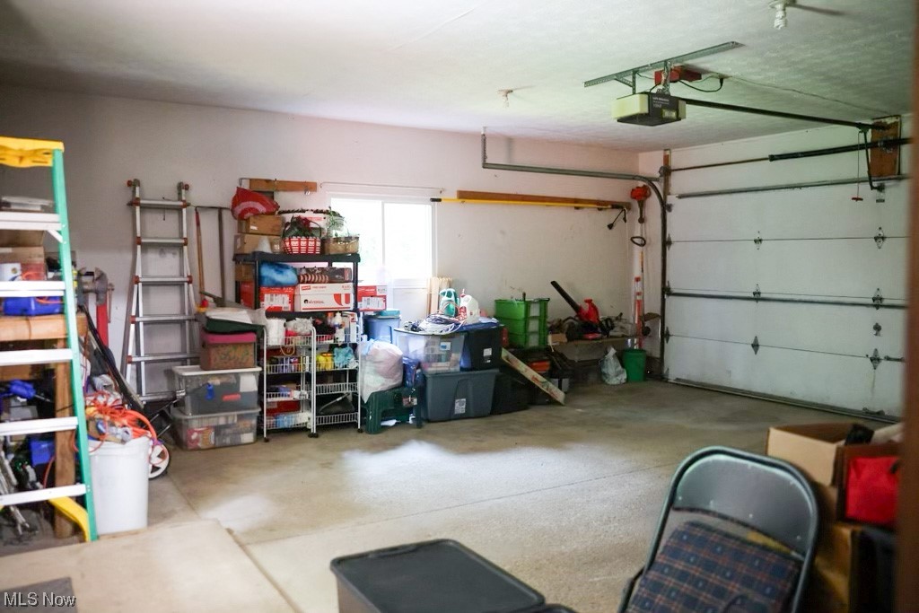 10686 Prouty Road Painesville, OH 44077 - Photo 23 of 27 attached garage