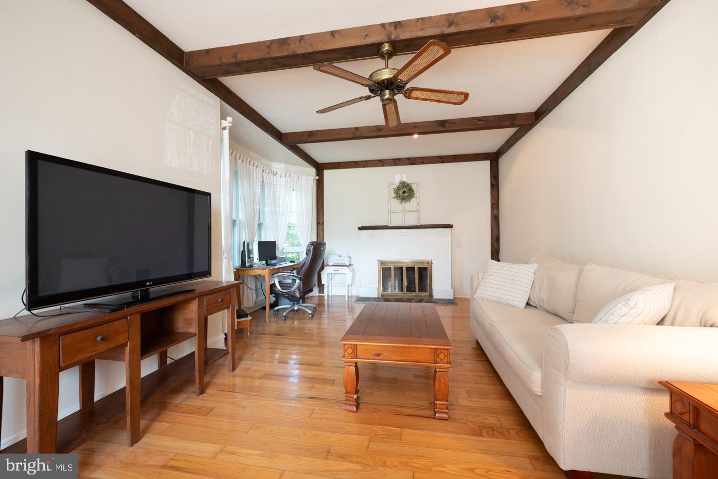 809 Green Lane Secane, PA 19018 - Photo 13 of 79