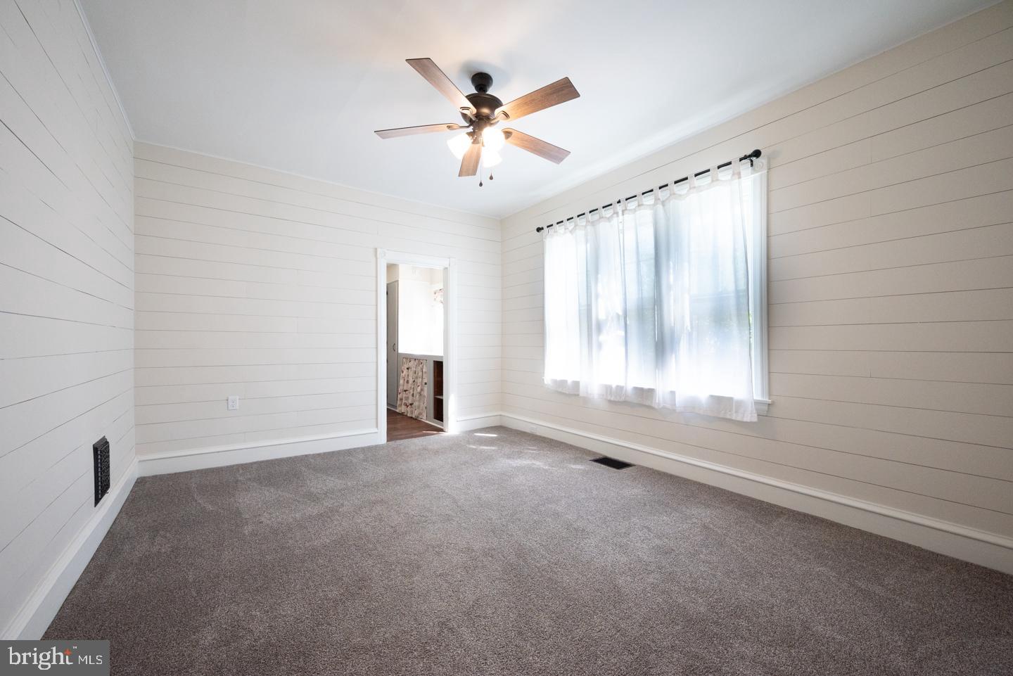 809 Green Lane Secane, PA 19018 - Photo 16 of 79