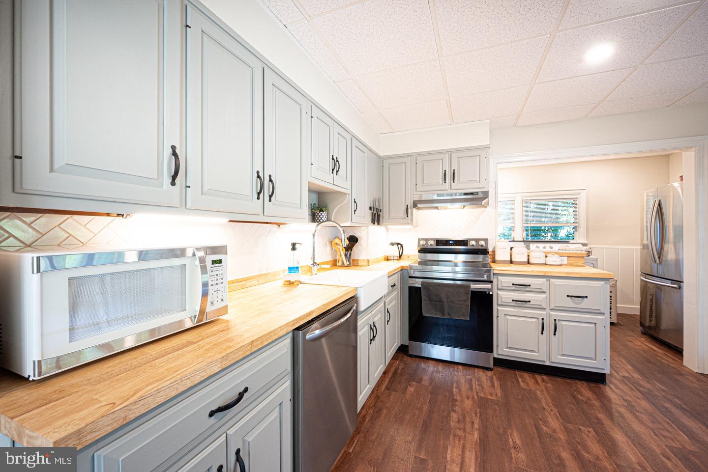 809 Green Lane Secane, PA 19018 - Photo 20 of 79