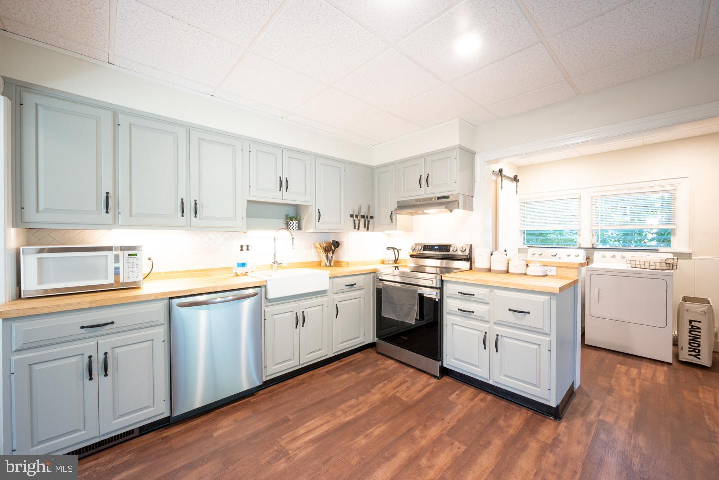 809 Green Lane Secane, PA 19018 - Photo 22 of 79