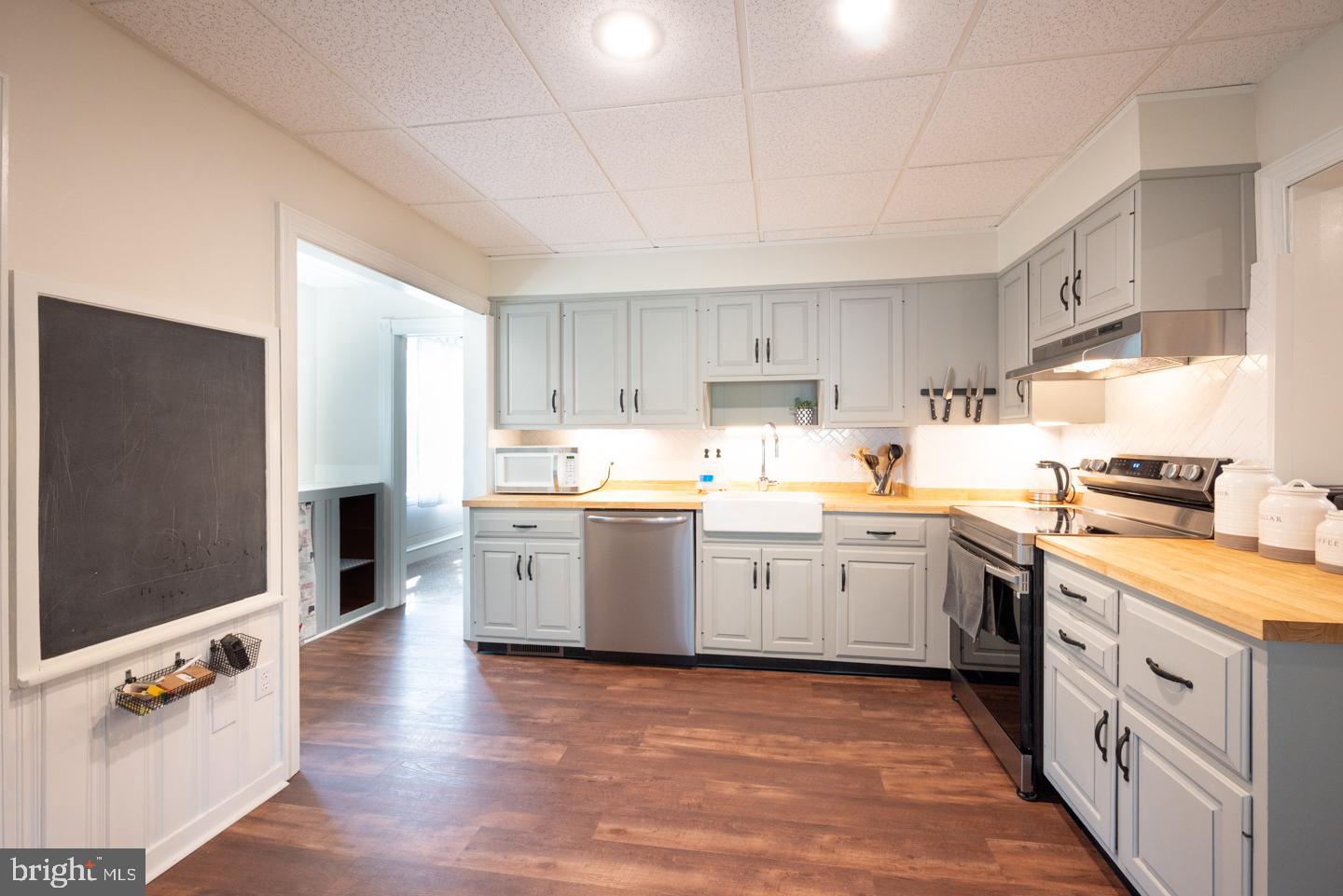 809 Green Lane Secane, PA 19018 - Photo 23 of 79