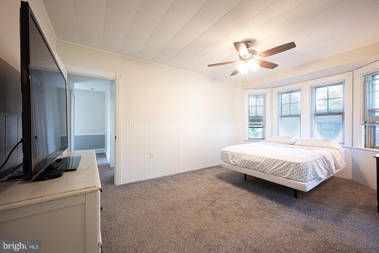 809 Green Lane Secane, PA 19018 - Photo 40 of 79