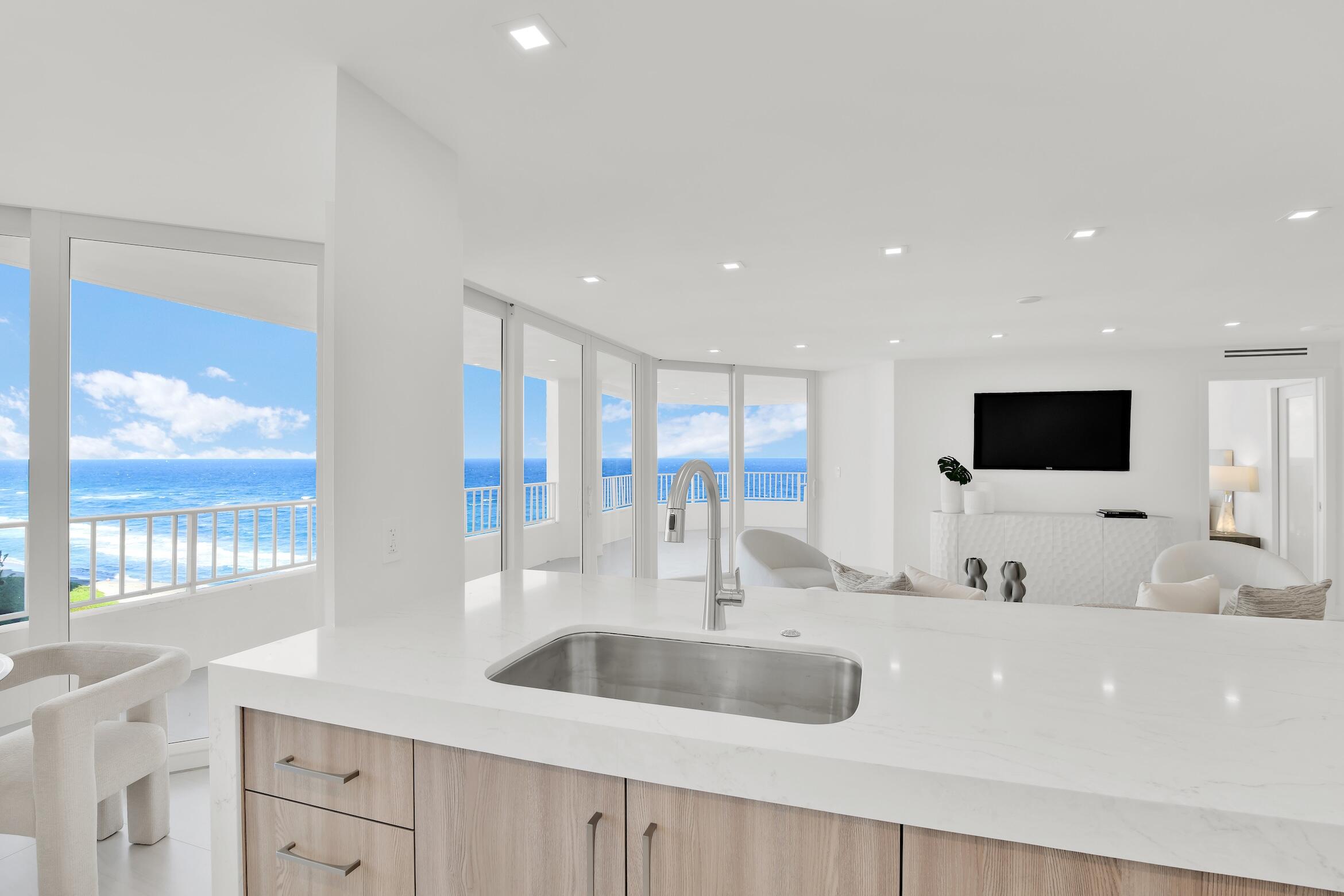 550 South Ocean Boulevard, Unit 1003/1001 Boca Raton, FL 33432 - Photo 9 of 66 CHALFONTE 1001S - 23