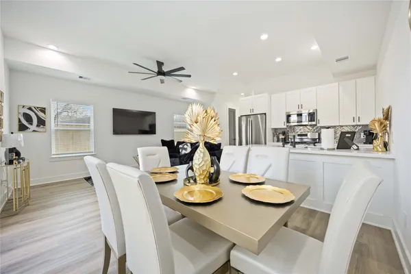 $2,150 | 964 Lucky Street, Unit B, Houston, TX 77088