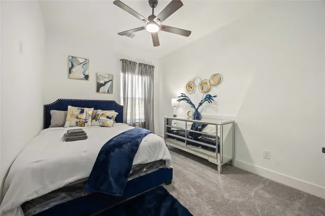 $2,385 | 964 Lucky Street, Unit B, Houston, TX 77088