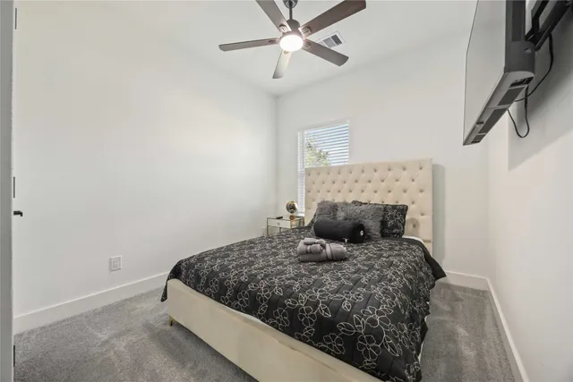 $2,385 | 964 Lucky Street, Unit B, Houston, TX 77088