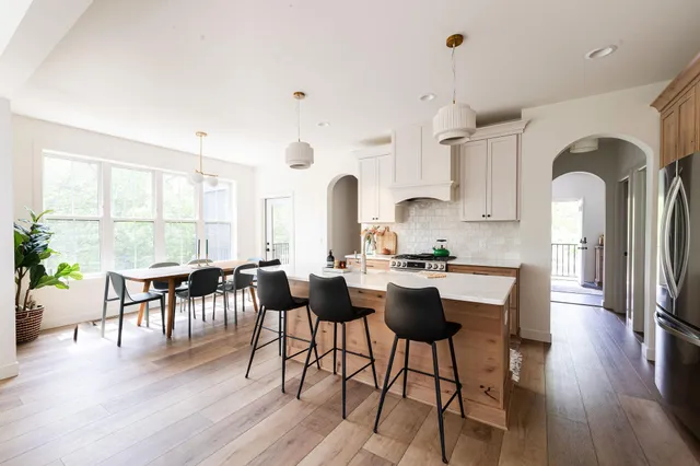 $1,950,000 | 2 Spring Marsh Lane, North Oaks, MN 55127