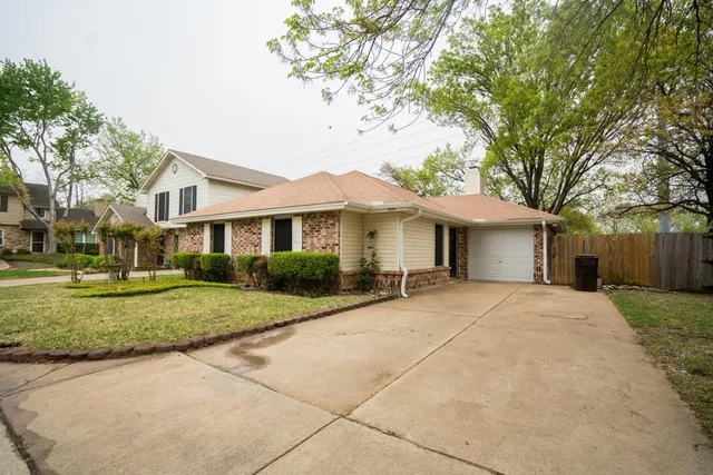 $2,000 | 3104 Boxwood Lane, Plano, TX 75074